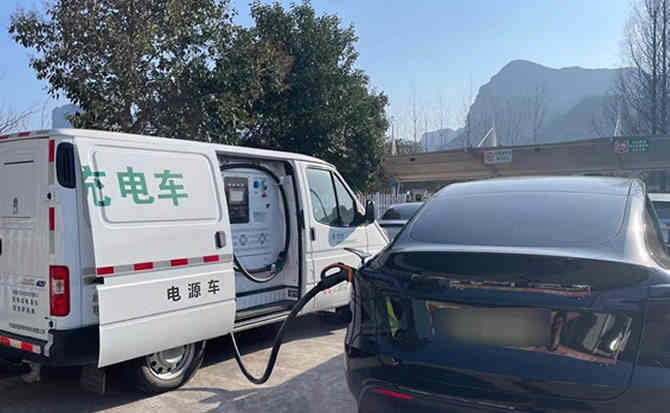 铁西区汽车搭电